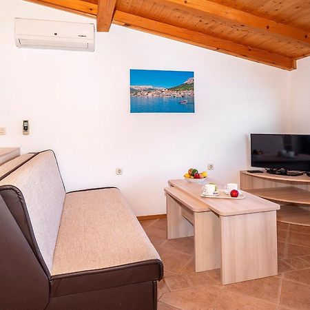 Apartments Kricin II Baška Esterno foto