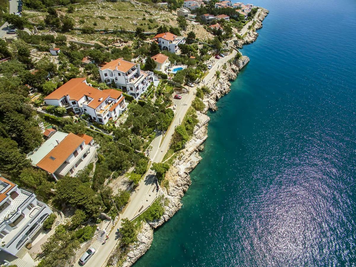 Apartments Kricin II Baška Esterno foto